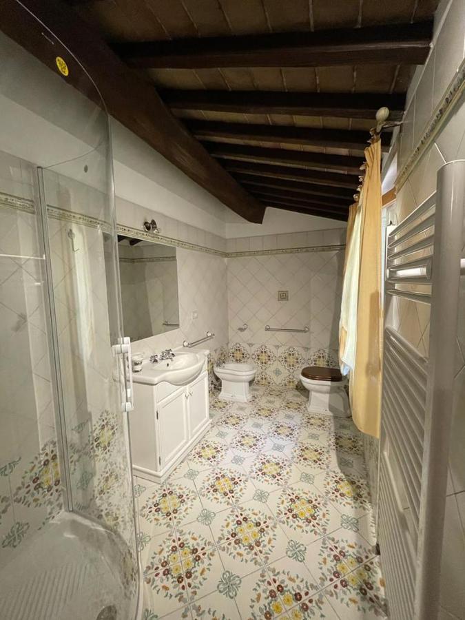 Casa Di Campagna In Collina Tatti Eksteriør billede